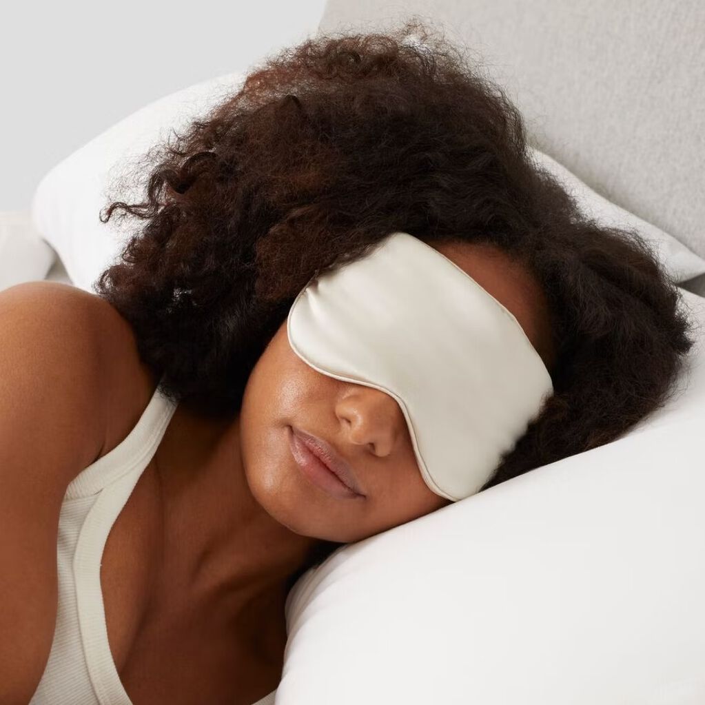 Silk Pillowcase and Sleep Mask Set gallery item 2